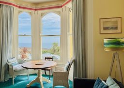 Sitting room with sea view Sitting room with sea view