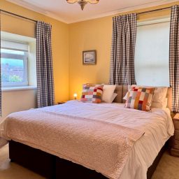 Twin or super-king bed with hill view Twin or super-king bedroom with hill view
